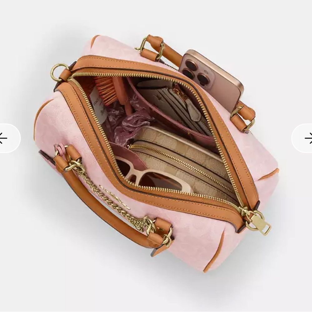 Coach medium Rowan in powder pink - Picture 3 of 12